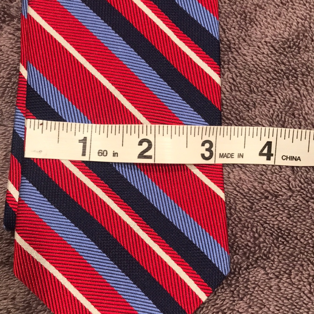 Brooks Brother Silk Classic Striped Red and Blue Tie used conditions